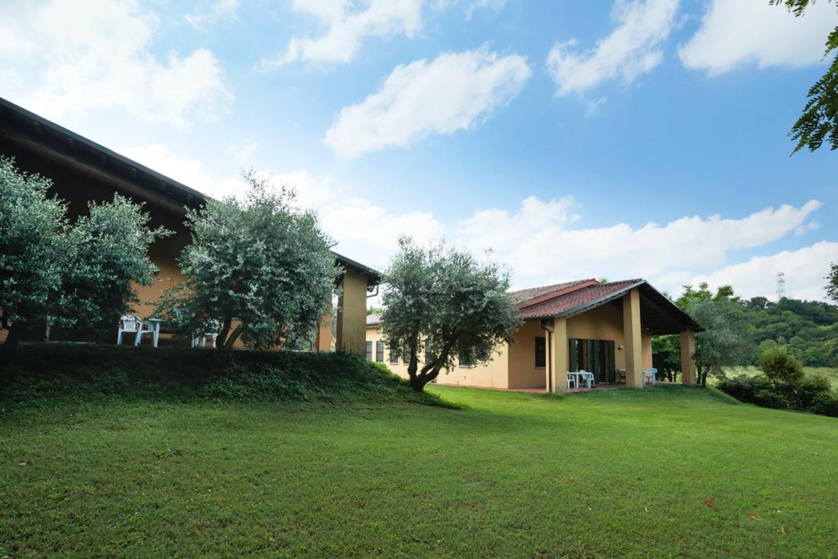 Agriturismo Case In Collina Volta Mantovana Bagian luar foto