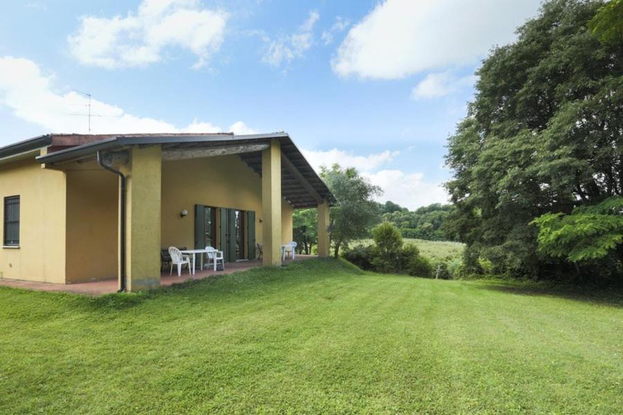 Agriturismo Case In Collina Volta Mantovana Bagian luar foto